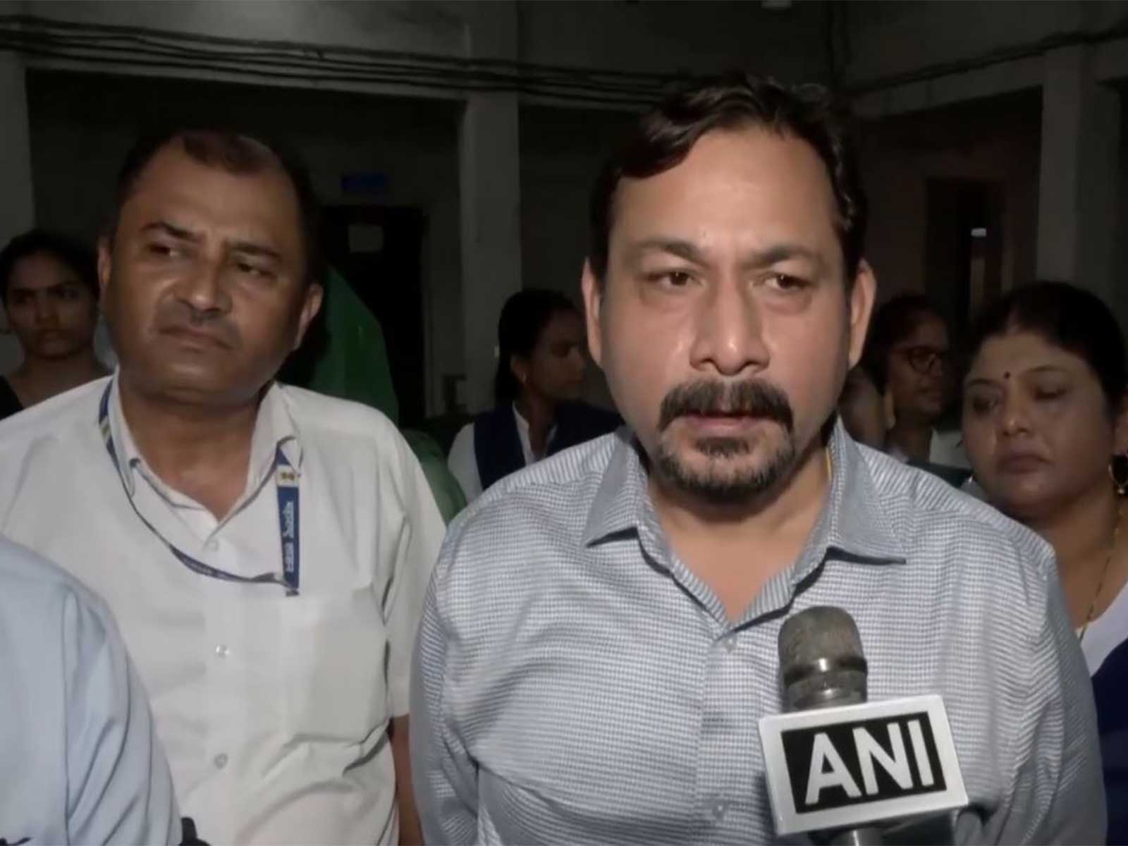 Thane Civil Hospital Deputy Dean and Orthopaedic Surgeon Dr Dhiraj Mahagnade (Photo/ANI)