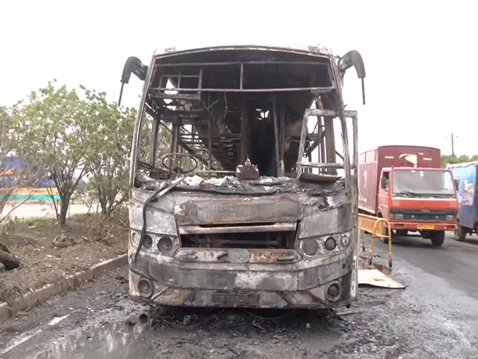 Bus caught fire after tyre burst in Indore (Photo/ANI)