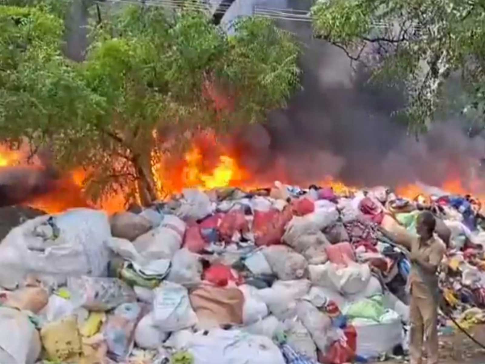 Tamil Nadu: Fire breaks out at municipal garbage dump in&hellip;