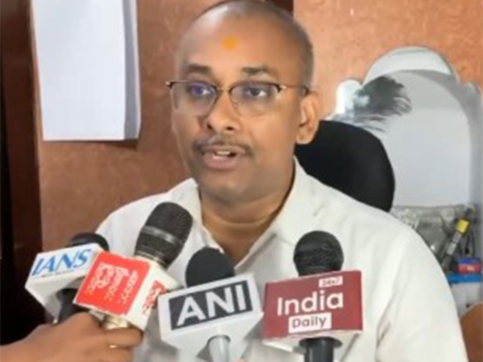 Petitioner and advocate Saurabh Tiwari (Photo/ANI) Petitioner and advocate Saurabh Tiwari (Photo/ANI)