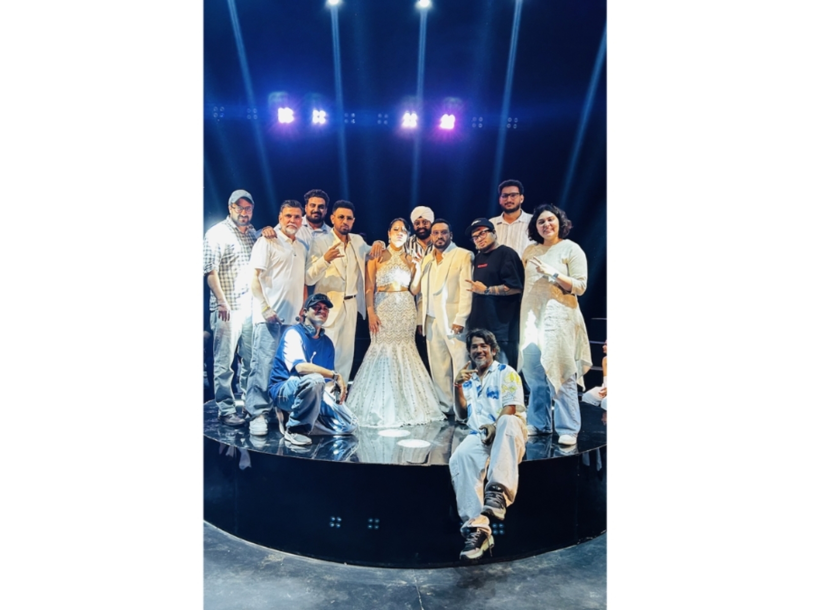 Gippy Grewal, Master Saleem and Agsy came together for the biggest recreation of the iconic Punjabi hit, released exclusively on IVY Music Moviebox