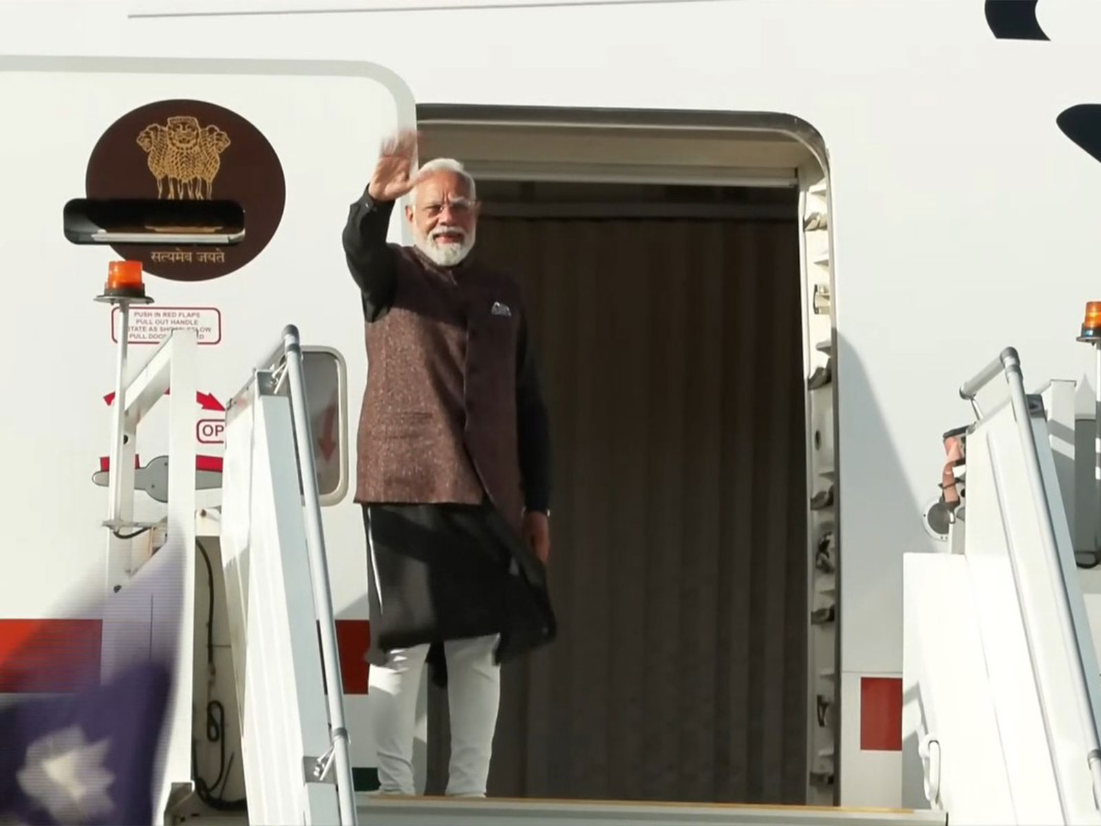 PM Modi emplanes for Auckland, New Zealand from Melbourne, Australia (Photo/ANI/DD)