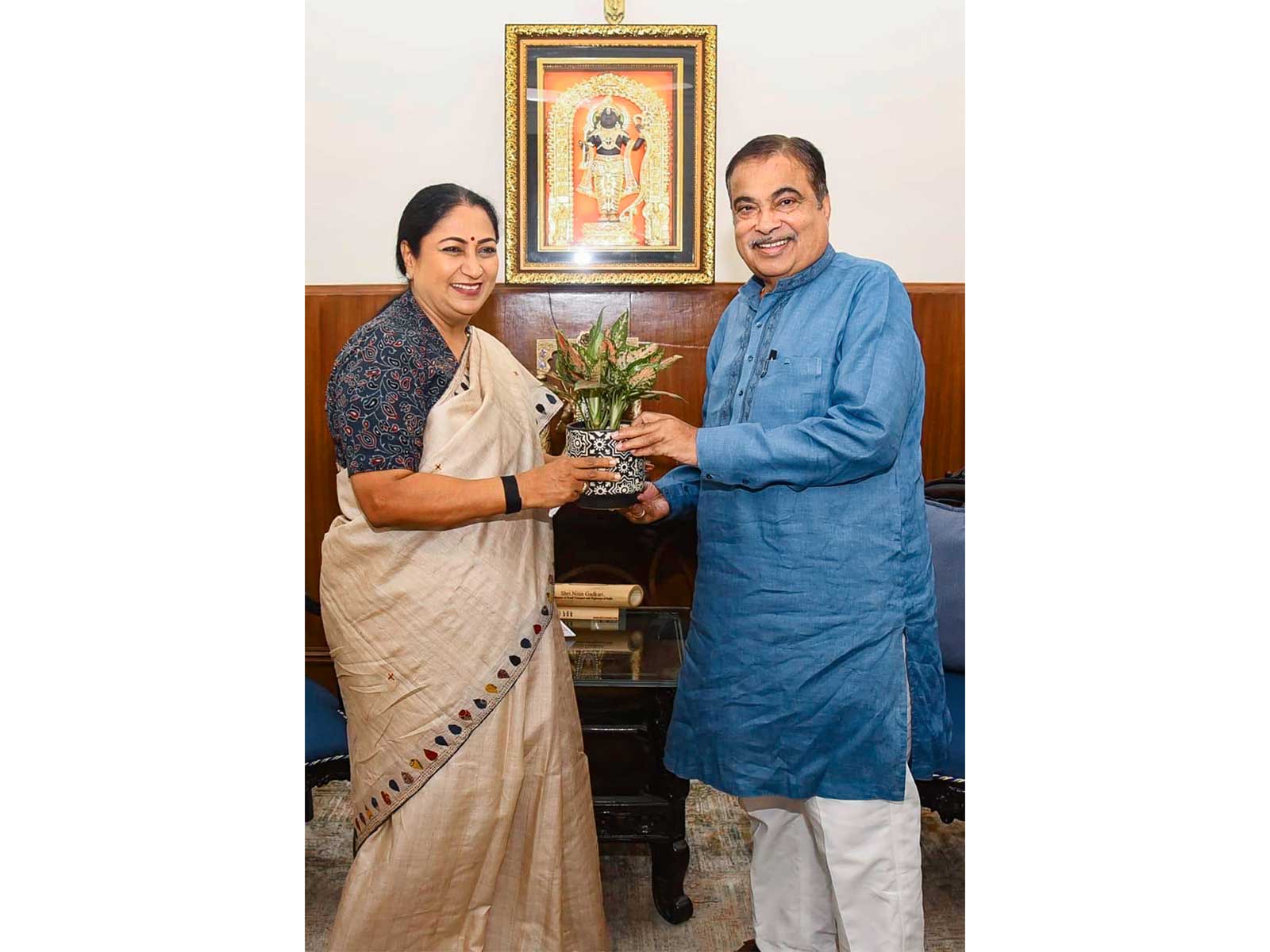 Delhi Chief Minister Rekha Gupta and Union Minister Nitin Gadkari (File Photo/.ANI)