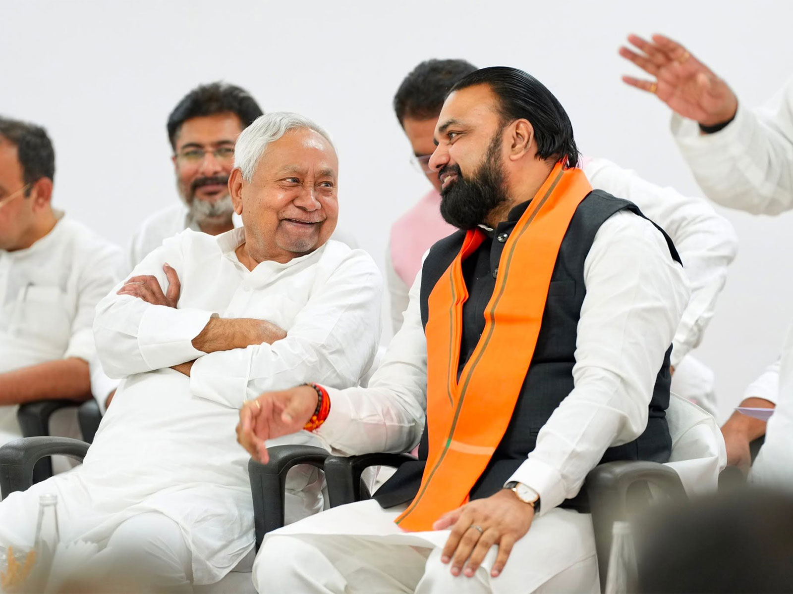 Bihar CM Samrat Choudhary along with former CM Nitish Kumar chairs NDA meeting (Photo:X@samrat4bjp)