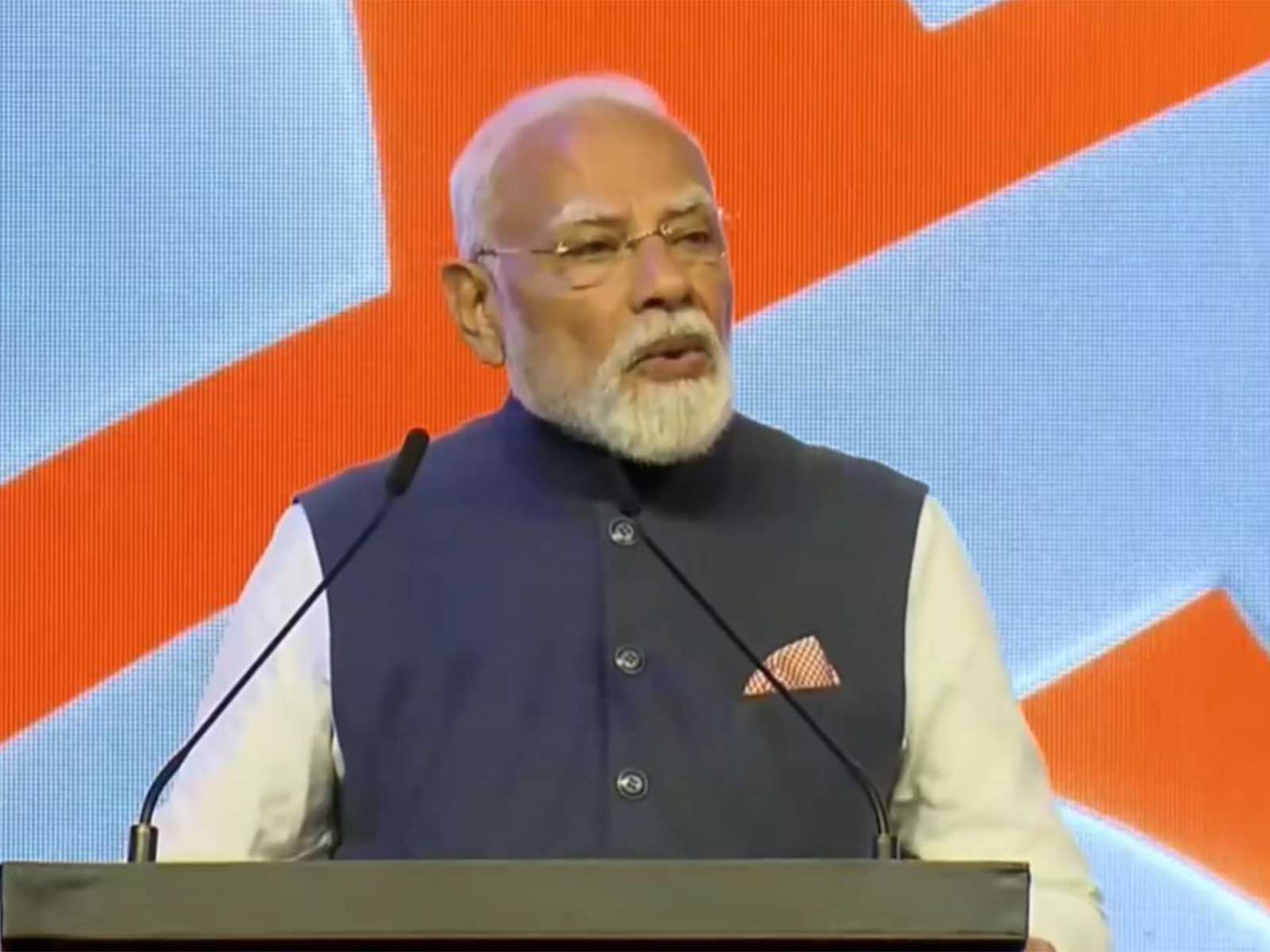 Prime Minister Narendra Modi at Gala Lunch in Auckland (Photo/YouTube/NarendraModi) Prime Minister Narendra Modi at Gala Lunch in Auckland (Photo/YouTube/NarendraModi)