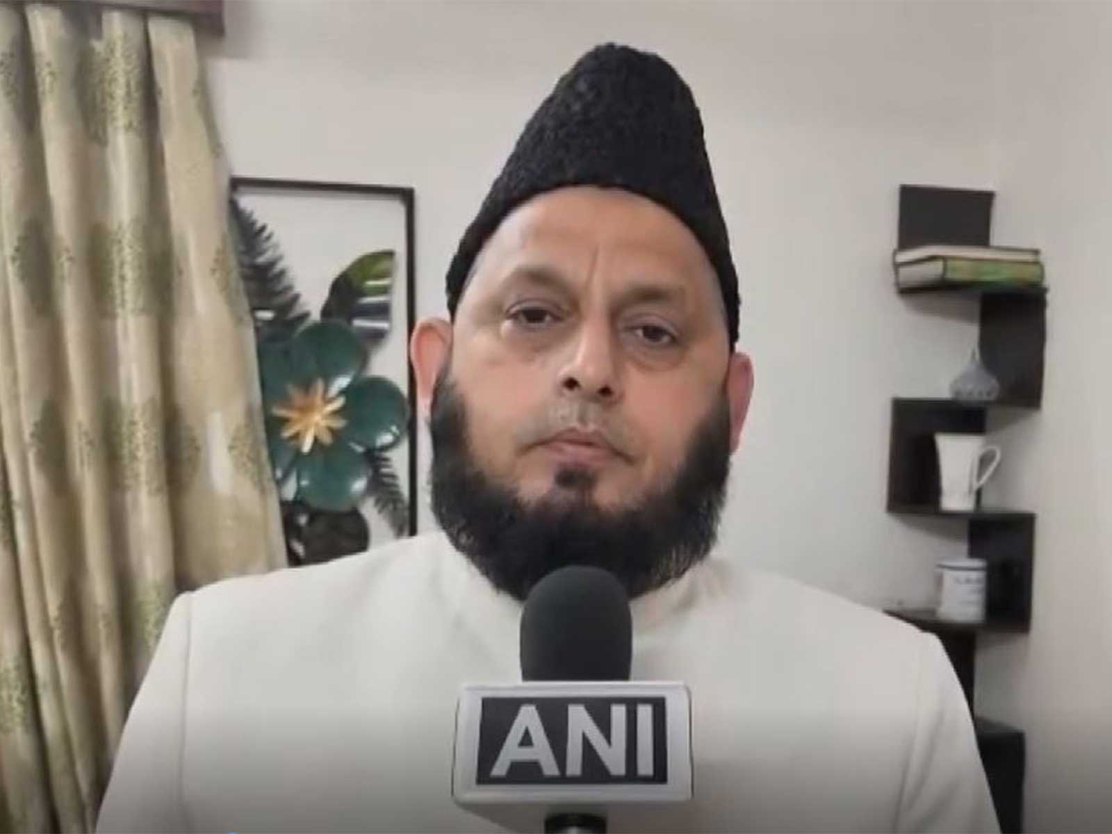 Lucknow Eidgah Imam Maulana Khalid Rasheed Firangi Mahali (Photo/ANI) Lucknow Eidgah Imam Maulana Khalid Rasheed Firangi Mahali (Photo/ANI)