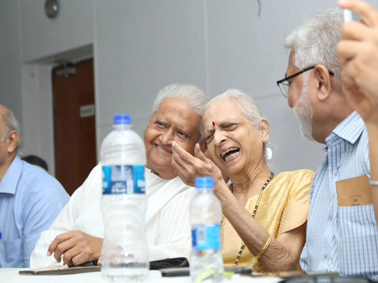 Pyarelal's wife, Sunila Pyarelal Sharma passes away (Photo/Instagram@priyankamitramusic)