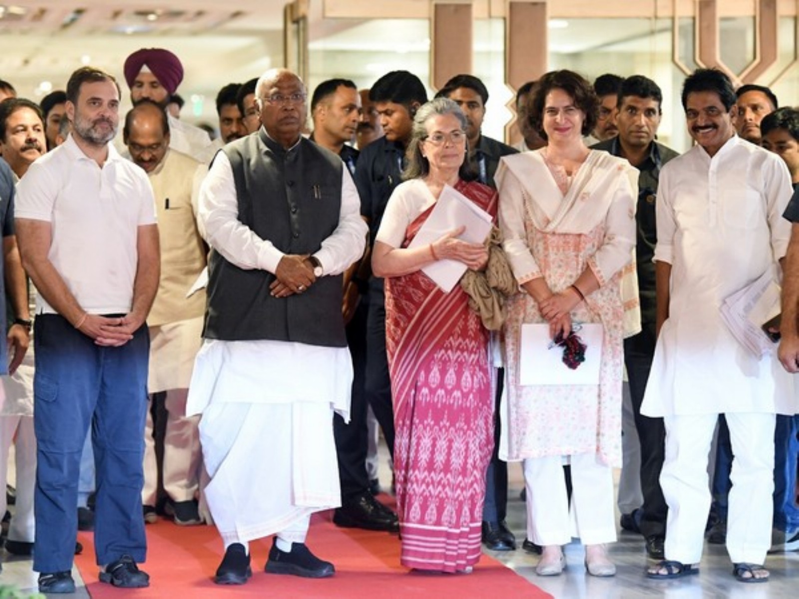 Congress leaders including Rahul Gandhi, Mallikarjun Kharge and Sonia Gandhi. (File Photo/ANI) Congress leaders including Rahul Gandhi, Mallikarjun Kharge and Sonia Gandhi. (File Photo/ANI)
