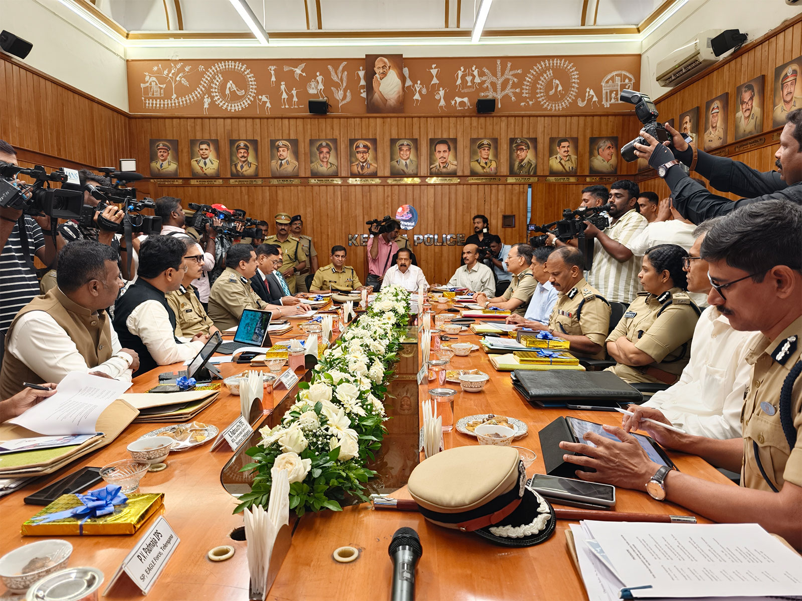 South India's top police chiefs and central intelligence heads gathering at Thiruvananthapuram for Operation Toofan High Level Summit chaired by Home Minister Ramesh Chennnithala South India's top police chiefs and central intelligence heads gathering at Thiruvananthapuram for Operation Toofan High Level Summit chaired by Home Minister Ramesh Chennnithala