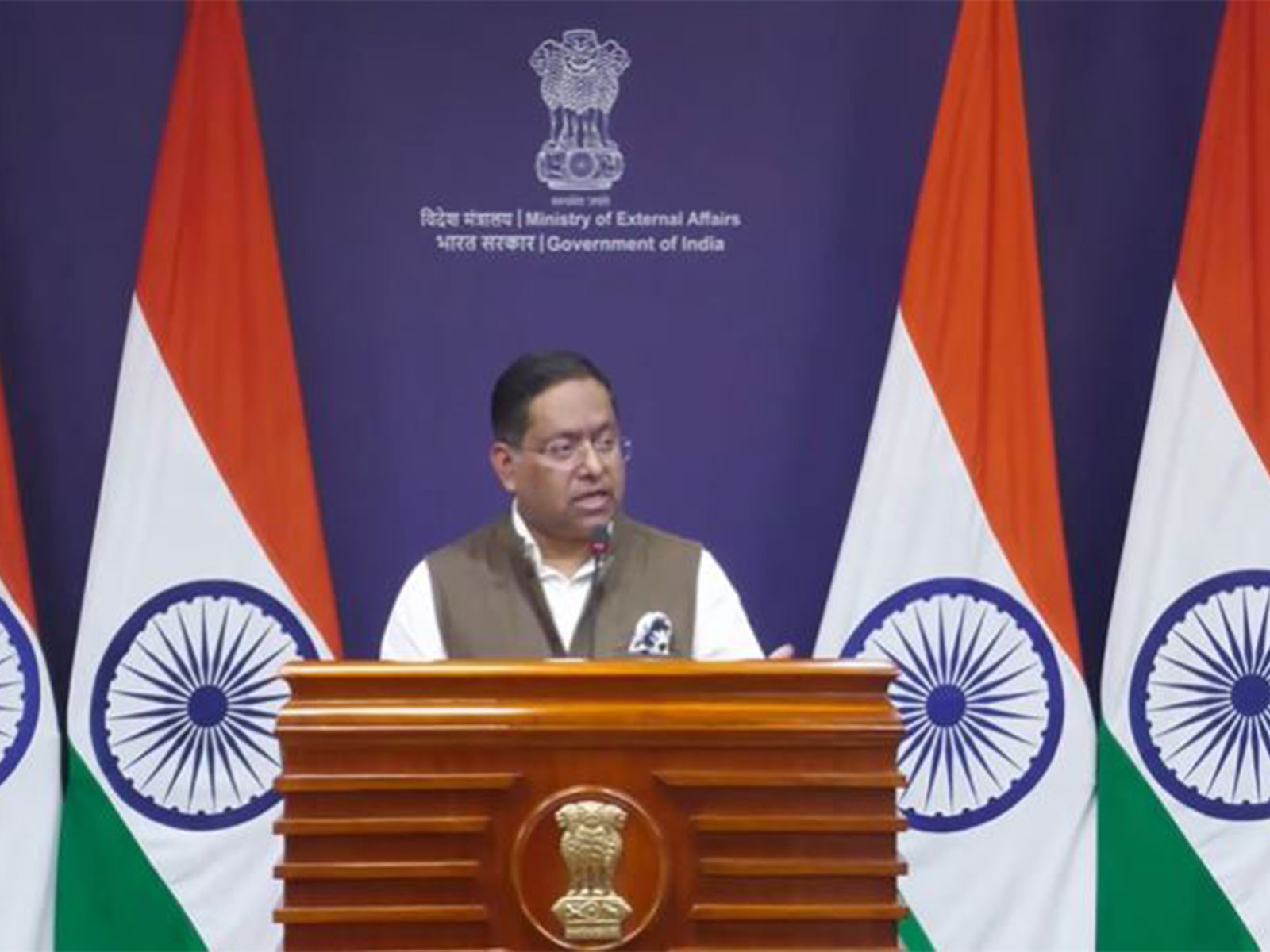    Ministry of External Affairs Spokesperson Randhir Jaiswal (Photo/ Youtube @MEAIndia) 