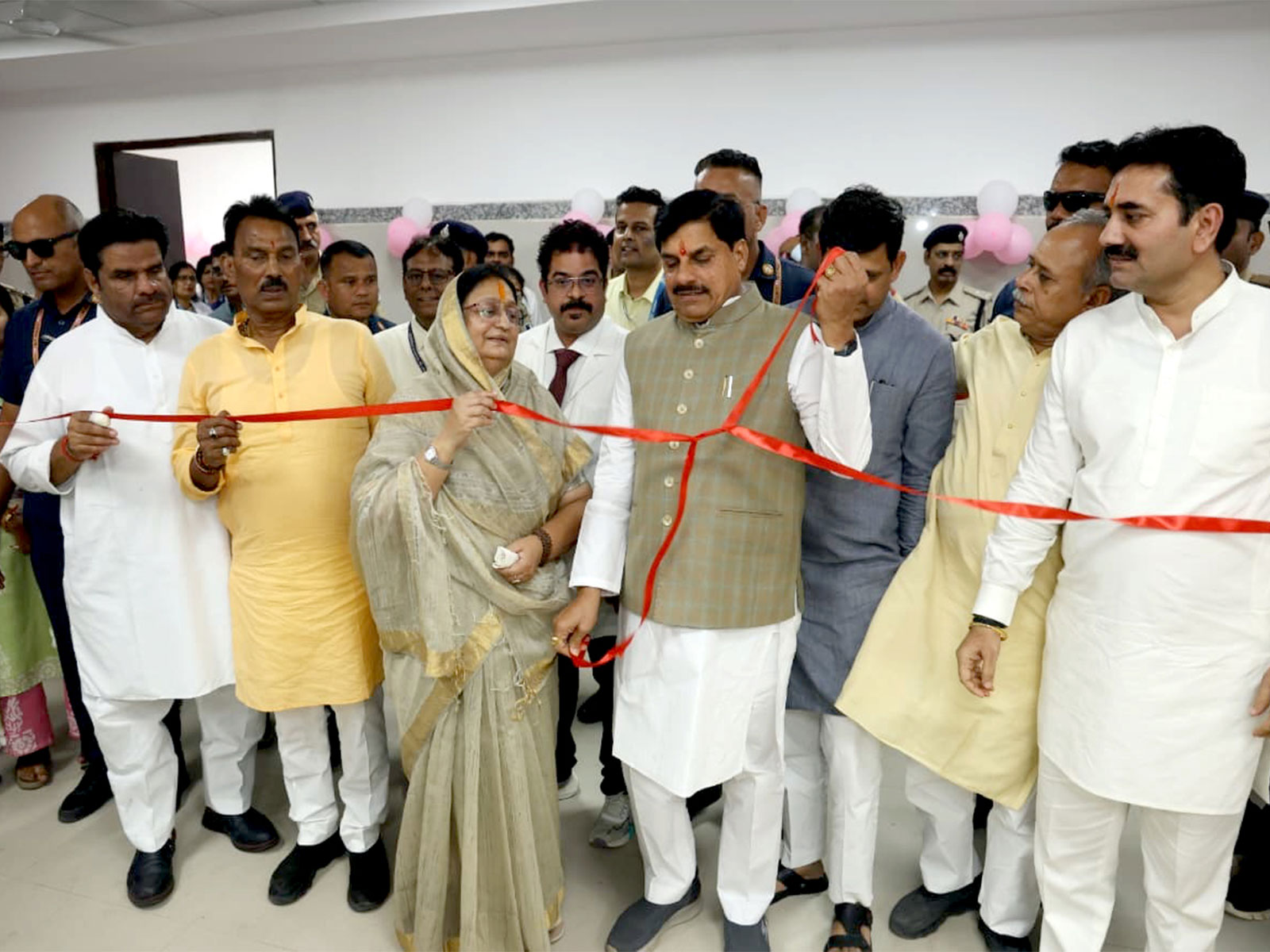 MP CM Mohan Yadav inaugurates newly constructed district hospital in Indore (Photo/DPR) MP CM Mohan Yadav inaugurates newly constructed district hospital in Indore (Photo/DPR)