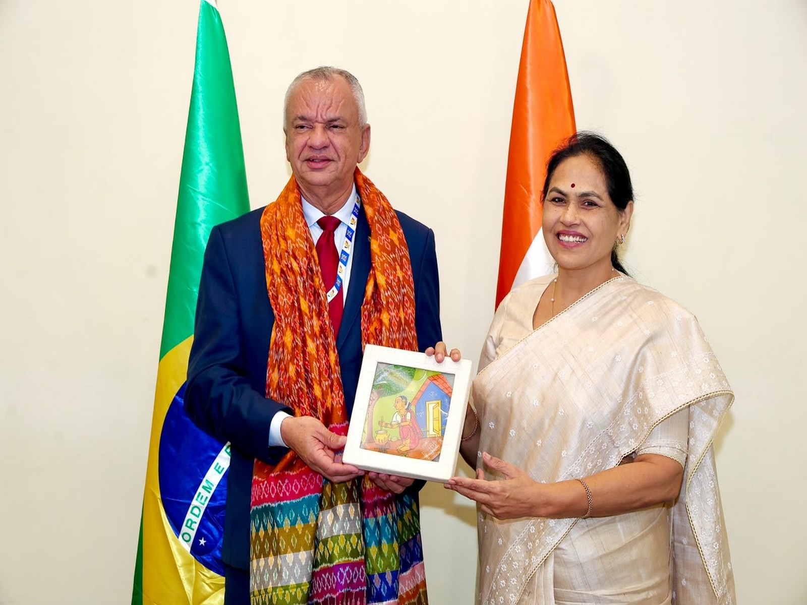 Union Minister for Labour and Employment Shobha Karandlaje with  Brazil’s Vice Minister of Labour and Employment, Francisco Macena da Silva (Photo/ANI)