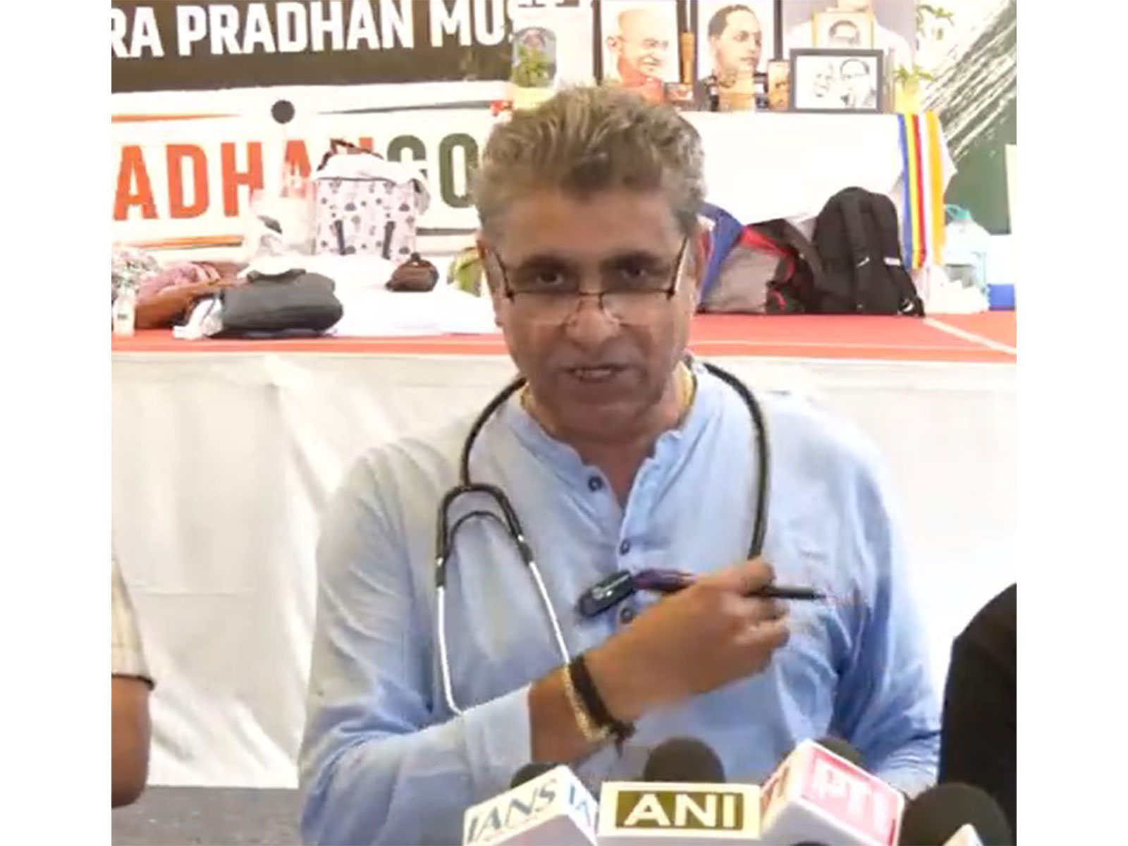 Dr Satish Lamba flags concern over Sonam Wangchuk's health amid day 19th of hunger strike (Photo/ANI) Dr Satish Lamba flags concern over Sonam Wangchuk's health amid day 19th of hunger strike (Photo/ANI)