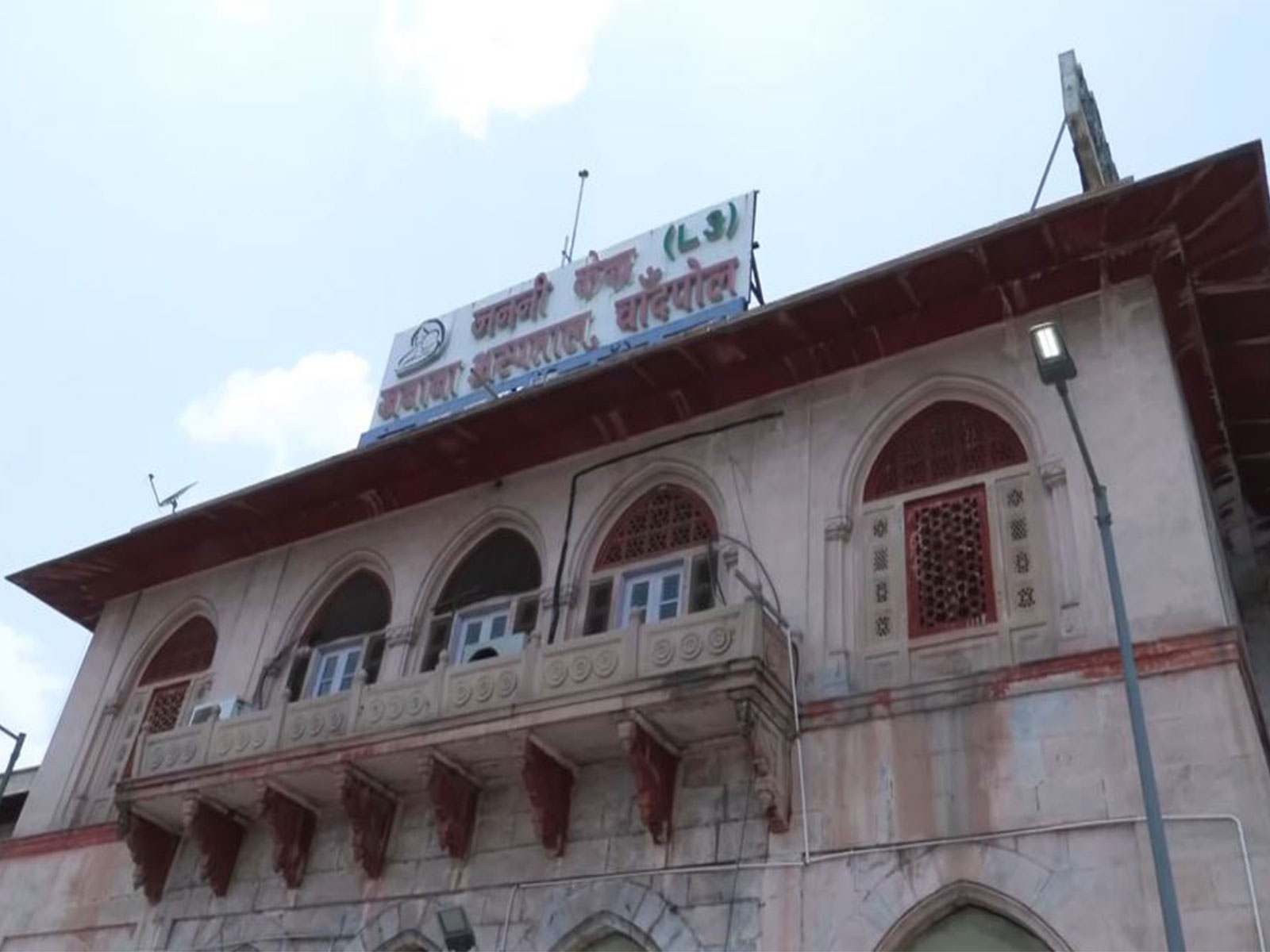 Jaipur's Janana Hospital in Chandpole Bazar (Photo/ANI) Jaipur's Janana Hospital in Chandpole Bazar (Photo/ANI)
