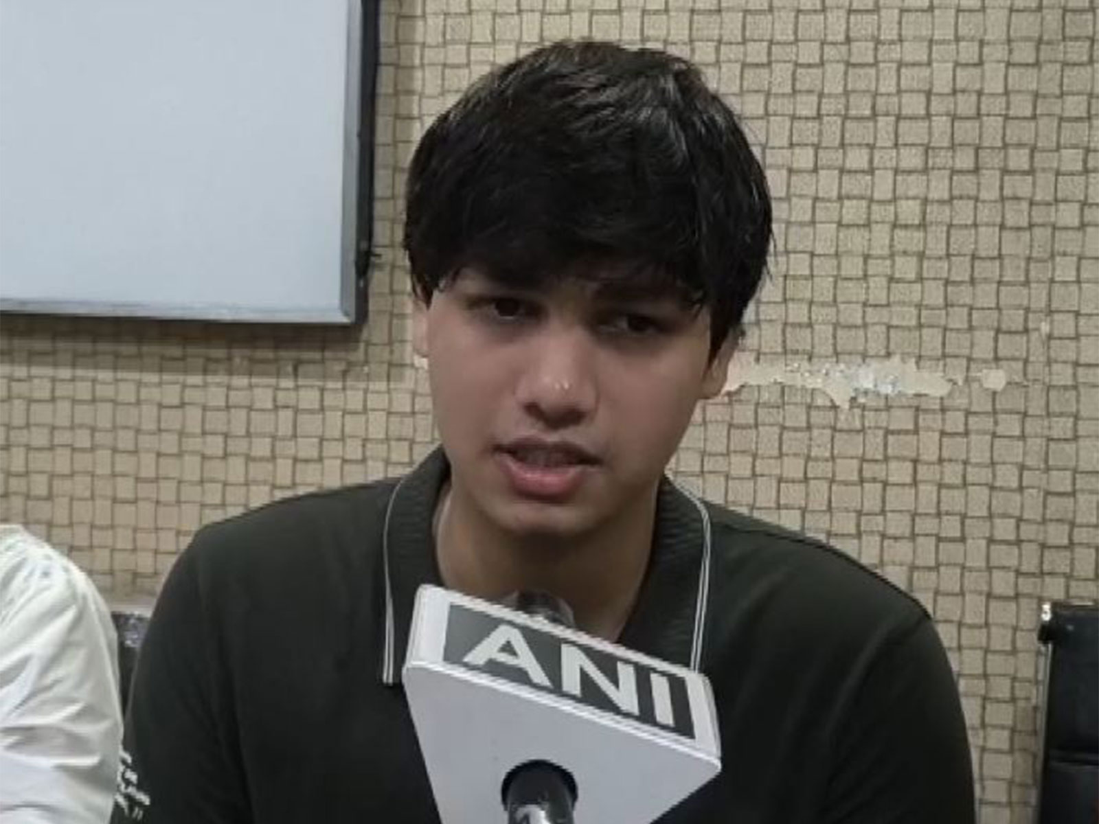 MP: Jabarpur NEET UG 2026 topper Aryaman Solanki (Photo/ANI)