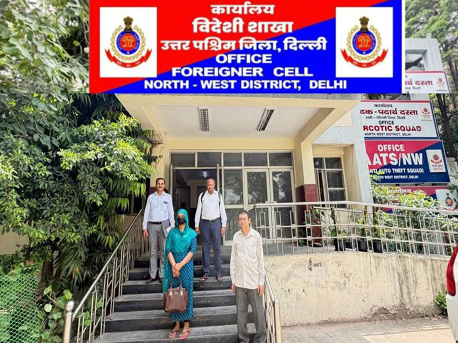 Delhi Police apprehends illegal Bangladeshi National disguised as transgender person (Photo/Delhi Police)