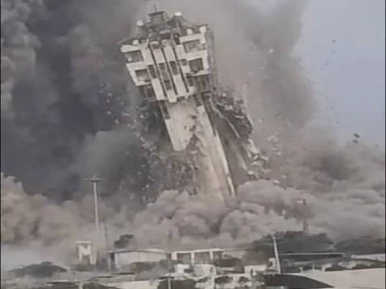 Destroyed the surveillance tower at Iran's Shahid Kalantari Port in Chabahar (Photo/X@PeteHegseth) Destroyed the surveillance tower at Iran's Shahid Kalantari Port in Chabahar (Photo/X@PeteHegseth)