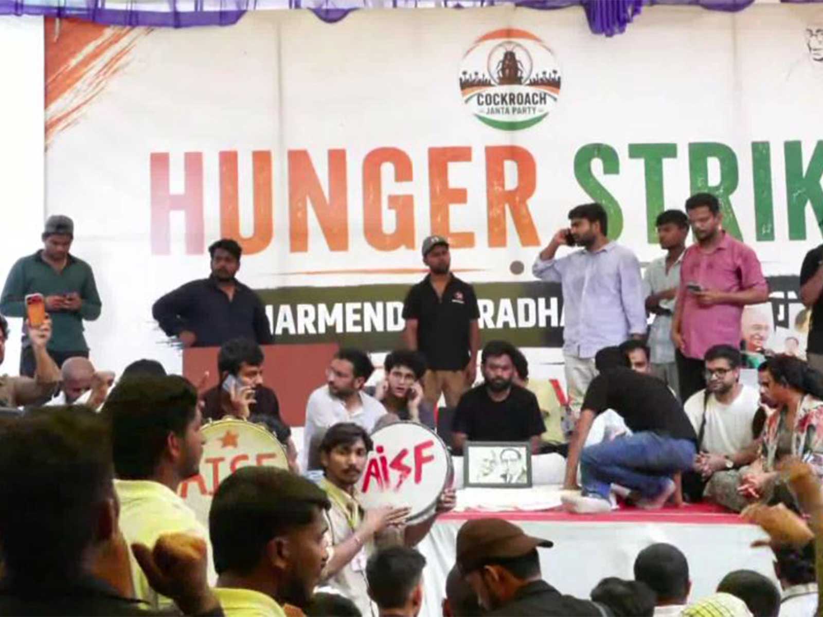 Members of the All India Students Federation (AISF) and the Students’ Federation of India (SFI) on Saturday joined a protest organised by CJP (Photo/ANI) Members of the All India Students Federation (AISF) and the Students’ Federation of India (SFI) on Saturday joined a protest organised by CJP (Photo/ANI)