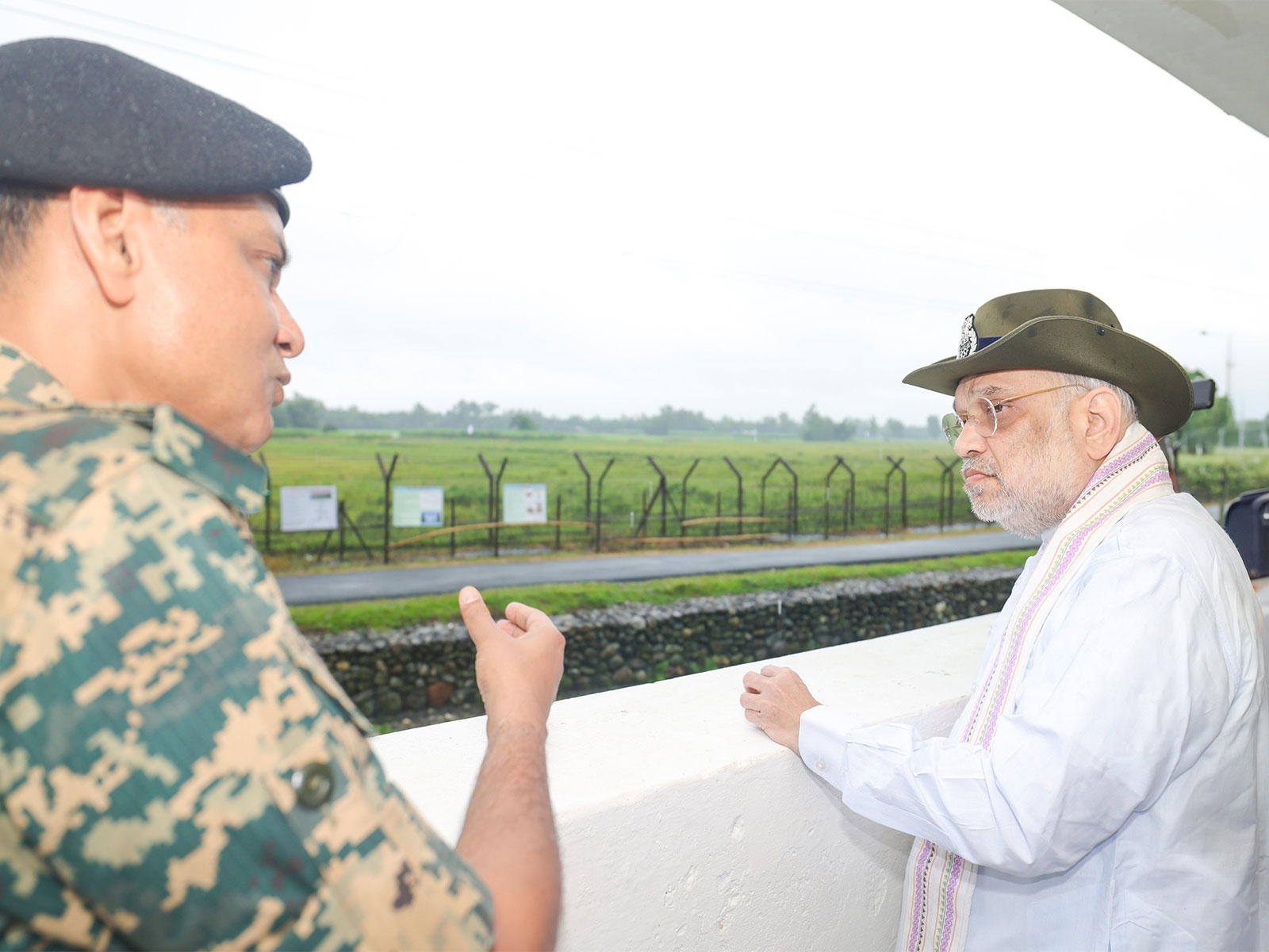 Union Home Minister Amit Shah inspects Jumagachh BOP (Photo/@AmitShah)