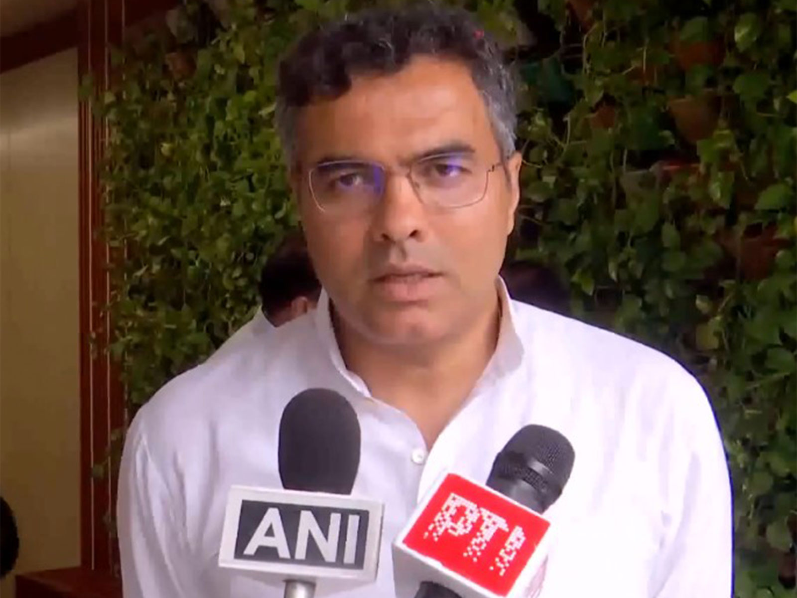 Delhi PWD Minister Parvesh Verma (Photo/ANI)