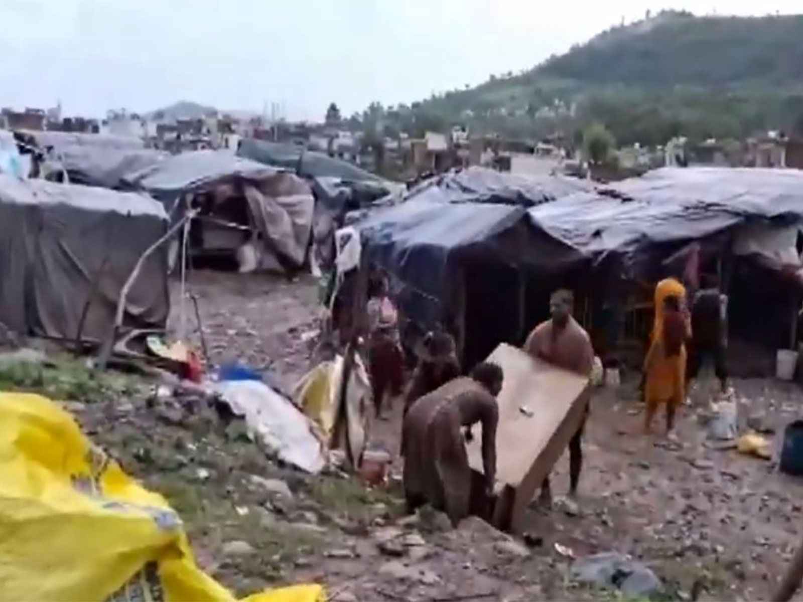 Heavy rainfall and flash flood hit Rajouri district (Photo/ANI)