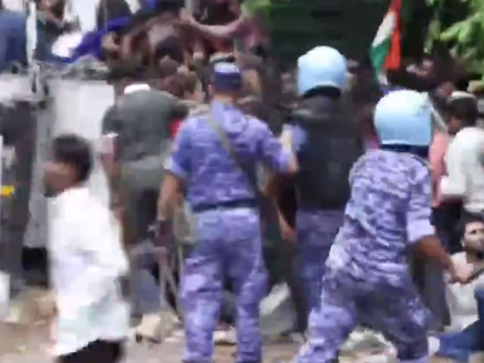 Police use mild force to disperse CJP protestors (Photo/ANI)
