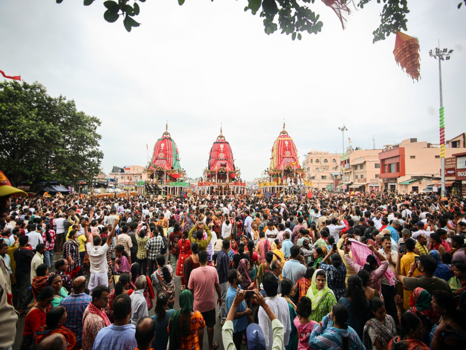Devotees throng to offer prayers in Puri (FilePhoto/ANI)