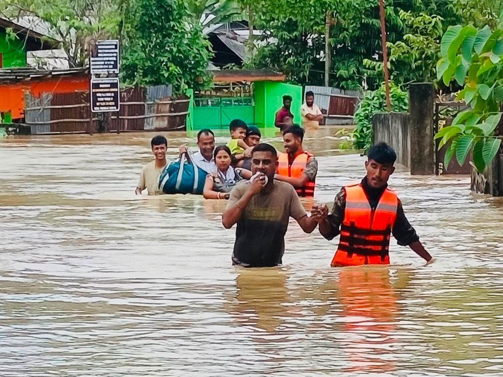 Army evacuates people from flood prone upper Assam (Photo/ANI)