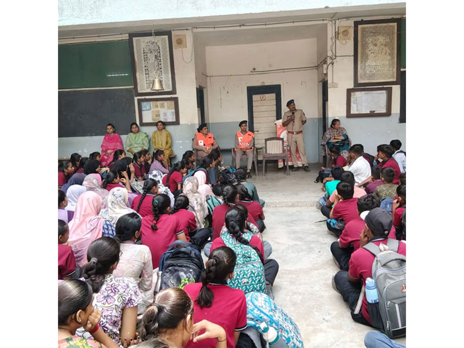Gujarat Police launches campaign to ensure safety of women and children on online platforms (Photo/Gujarat CMO)