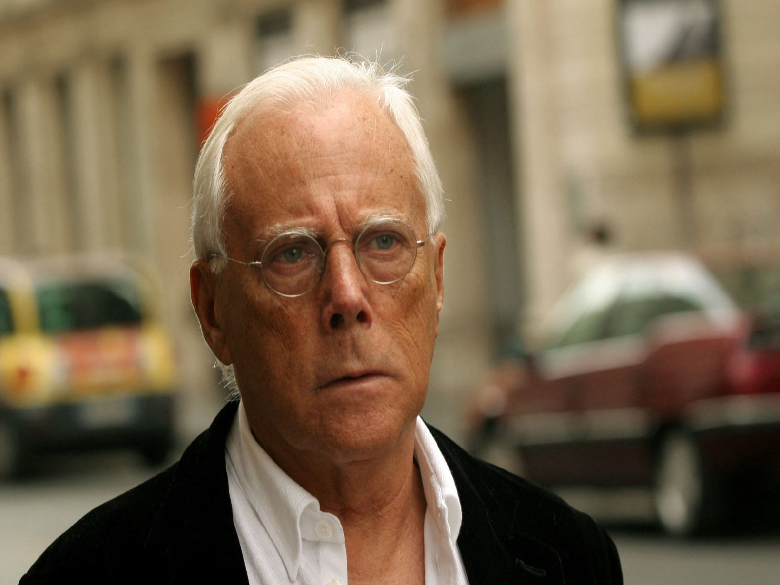 Giorgio Armani’s life to be adapted into TV series, director says “opportunity to tell his story is exciting, challenge”