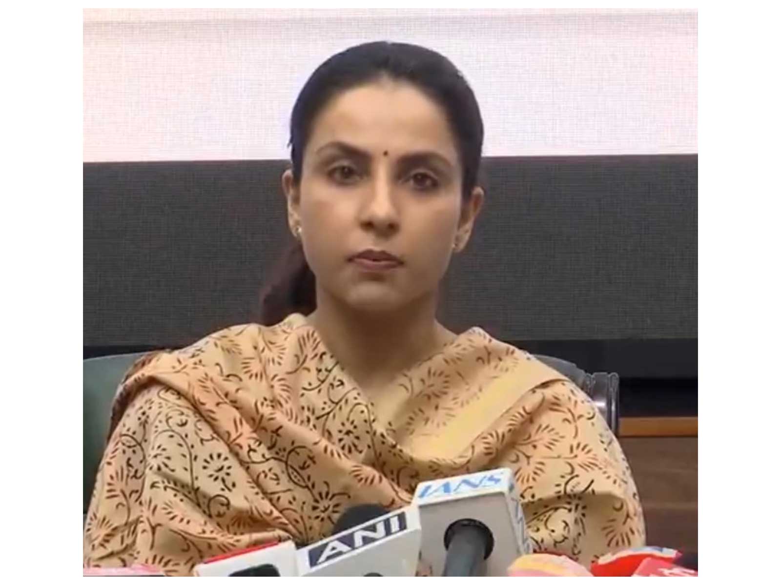 Wife of injured Delhi Police ACP (Photo/ANI)