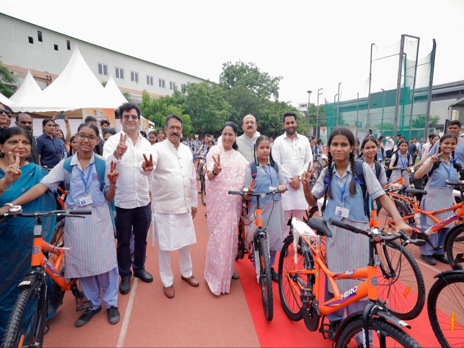 Delhi CM Rekha Gupta at 'Vidya Vahini Yojana' (Photo/X@gupta_rekha)