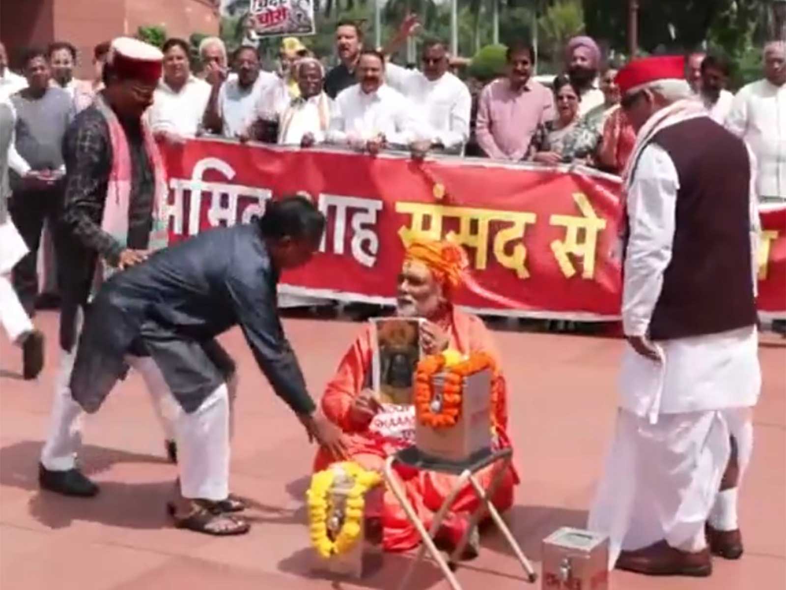 Opposition protests over Ram Mandir donation embezzlement (Photo/ANI)