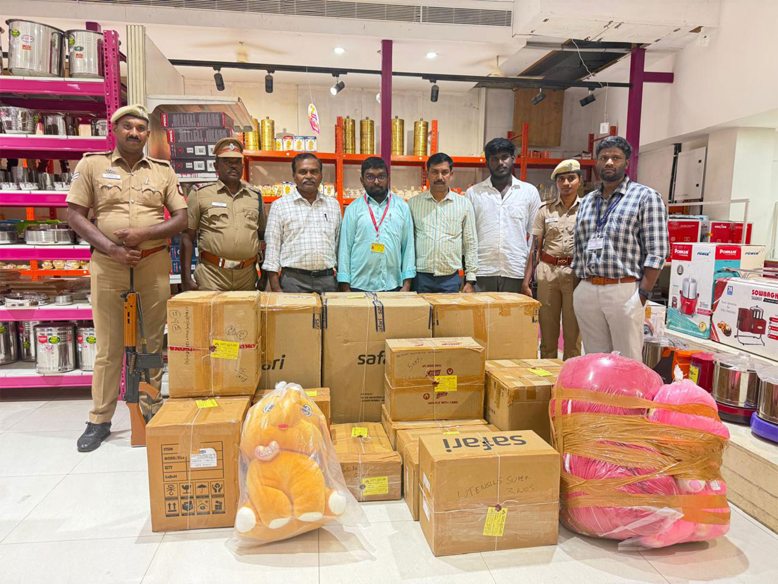 BIS seizes Non-ISI products worth over Rs 5 lakh from Trichy shopping mall (Photo/BSI Officials) BIS seizes Non-ISI products worth over Rs 5 lakh from Trichy shopping mall (Photo/BSI Officials)
