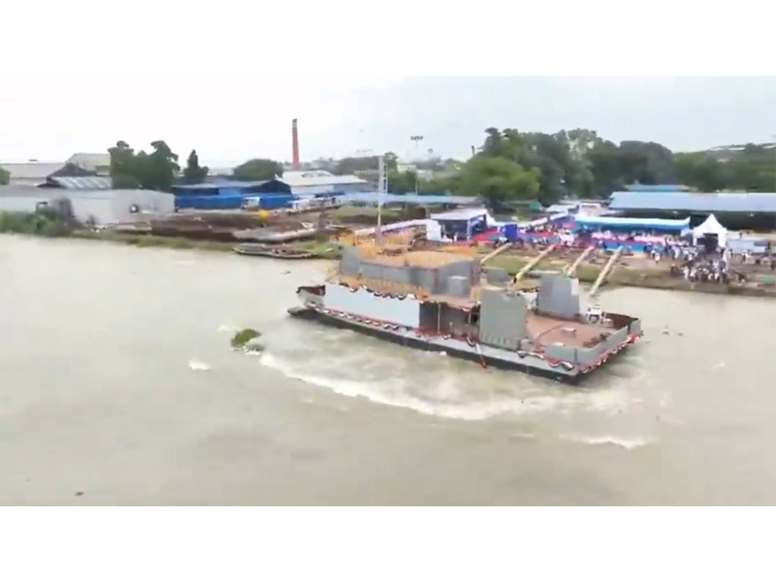 5th vessel of Diving Support Craft project launced in Kolkata (Photo X/ SpokespersonNavy)