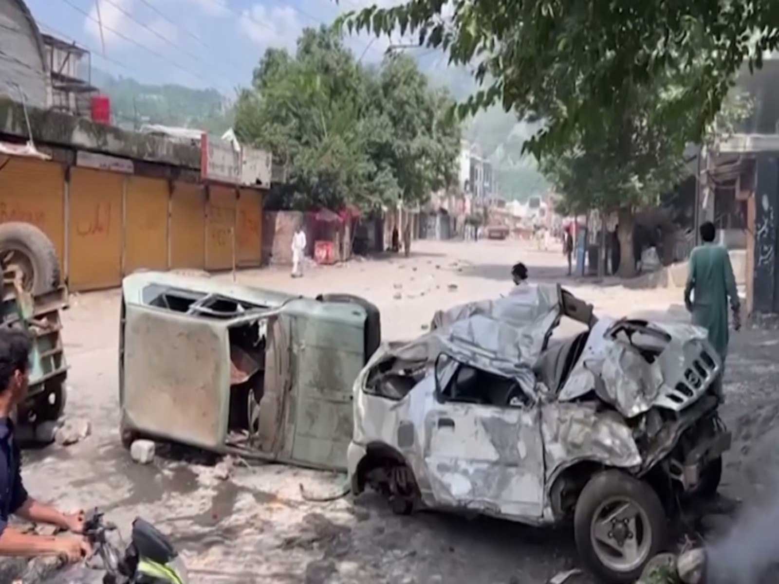 Aftermath of volence in PoJK's Muzaffarabad as tensions continue during the second phase of elections (Photo/Reuters)