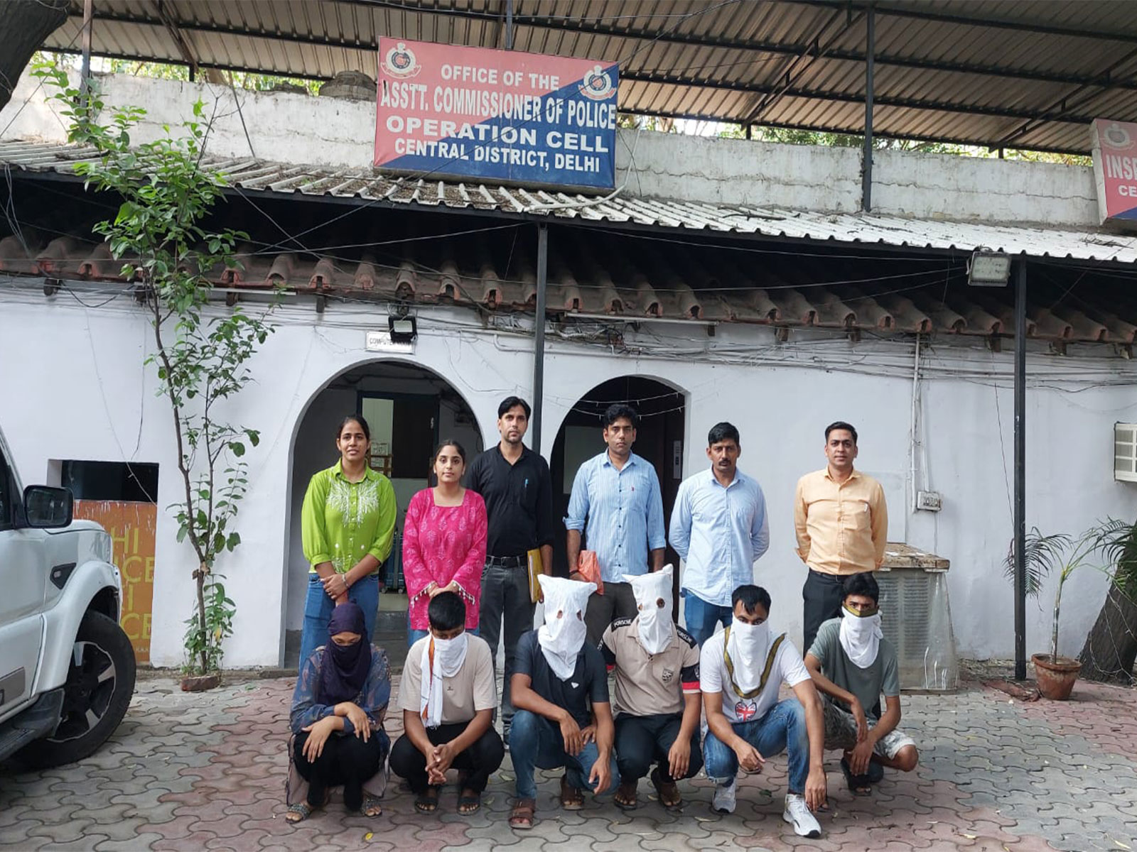 Foreigner Cell apprehend six Bangladeshi nationals (Photo/Delhi Police) Foreigner Cell apprehend six Bangladeshi nationals (Photo/Delhi Police)
