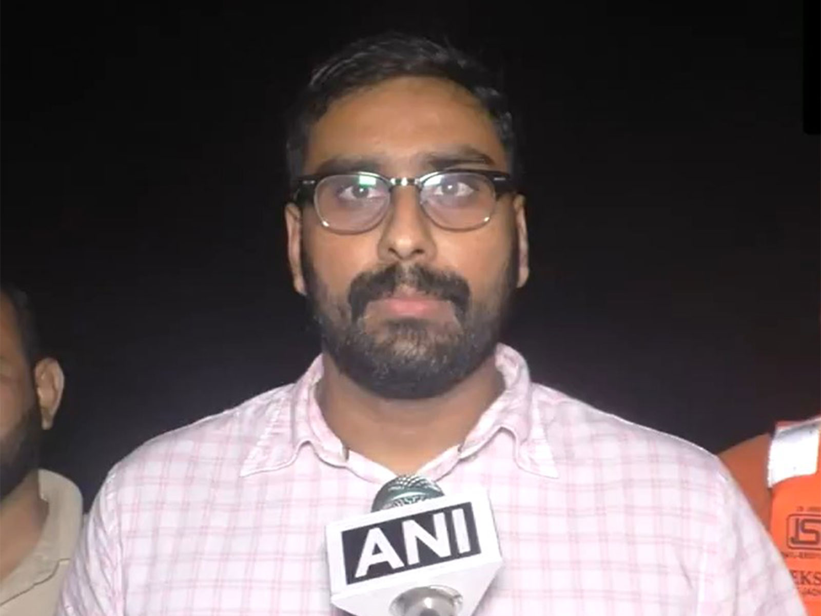 SDM Dharmik Dobariya (Photo/ANI) SDM Dharmik Dobariya (Photo/ANI)