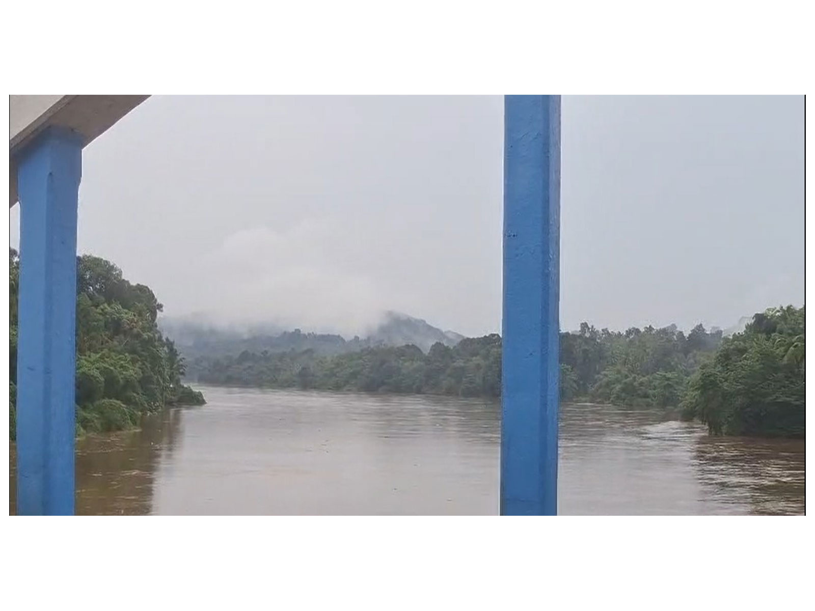 Heavy rain in Pathanamthitta (Photo/ANI) Heavy rain in Pathanamthitta (Photo/ANI)