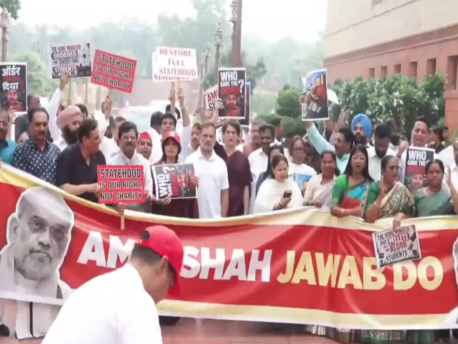 Opposition Protest march in Parliament (Photo/ANI) Opposition Protest march in Parliament (Photo/ANI)