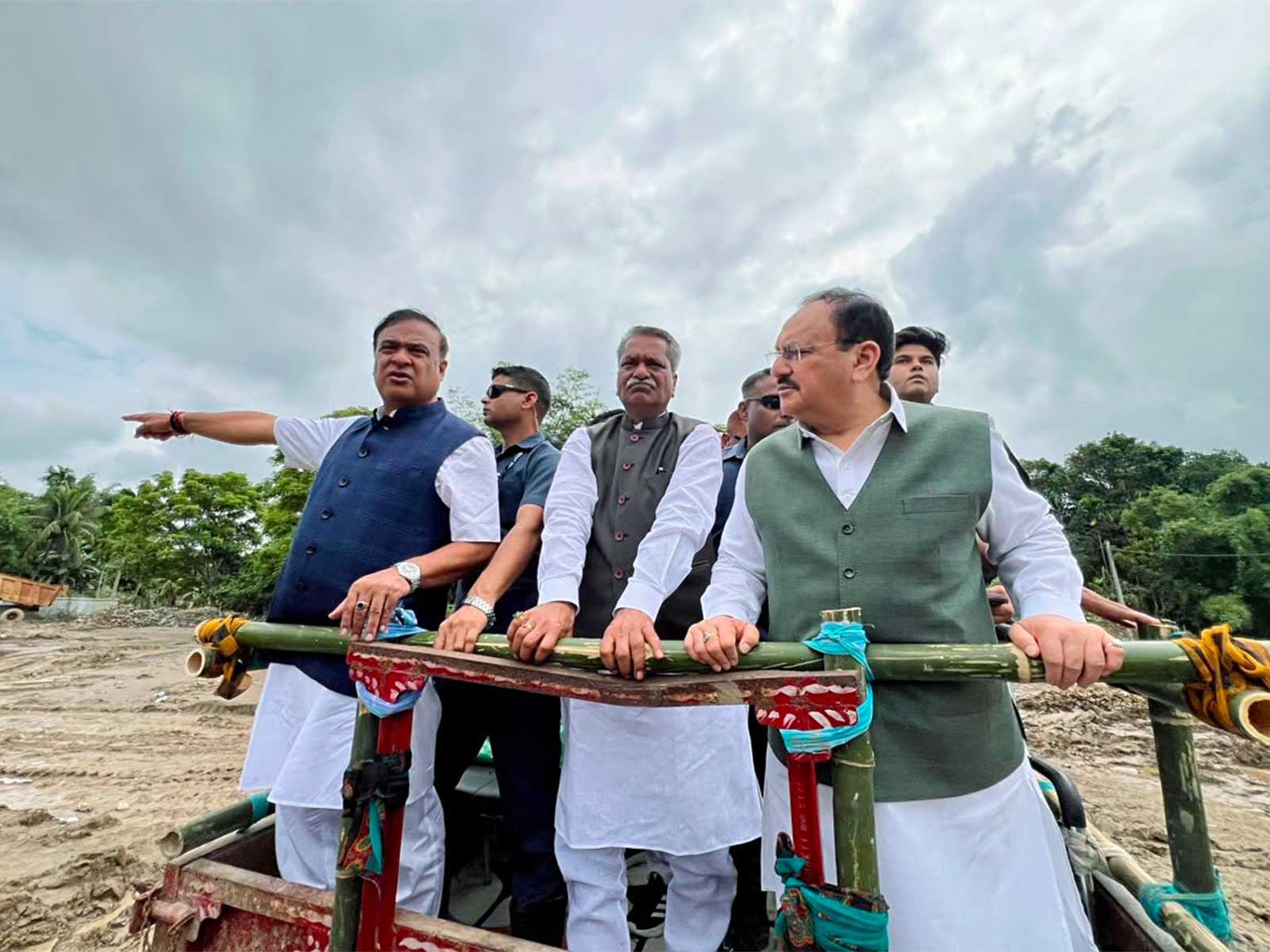 Union Minister JP Nadda and Assam CM Himanta Biswa Sarma visit the flood-affected Nepalikhuti area (Photo/ANI) Union Minister JP Nadda and Assam CM Himanta Biswa Sarma visit the flood-affected Nepalikhuti area (Photo/ANI)