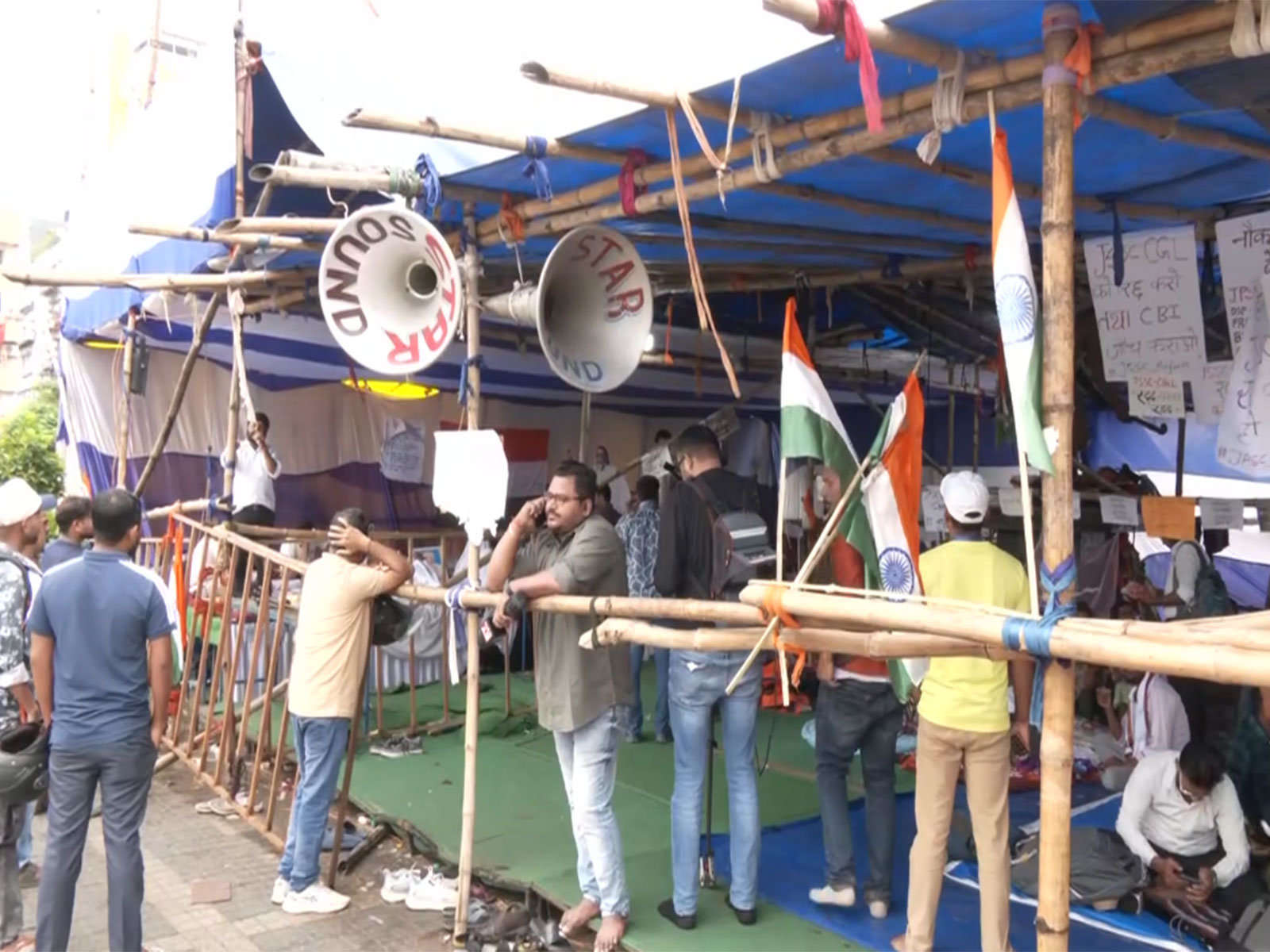 Students protest over JPSC exam irregularities (Photo/ANI) Students protest over JPSC exam irregularities (Photo/ANI)