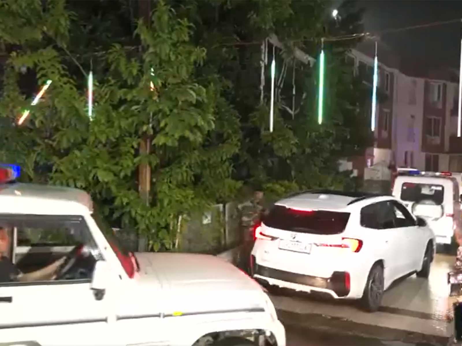Jharkhand govt, JPSC-JSSC aspirants' delegations arrive for talks (Photo/ANI) Jharkhand govt, JPSC-JSSC aspirants' delegations arrive for talks (Photo/ANI)