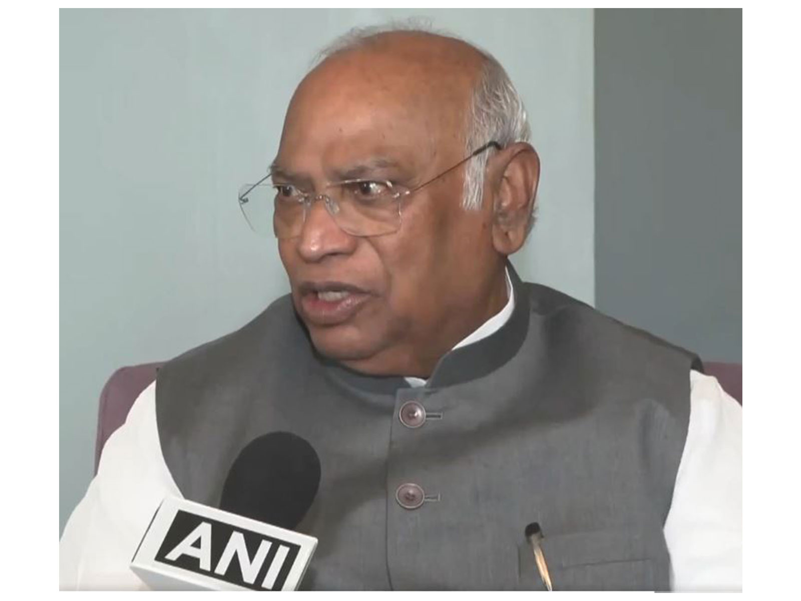 Congress President Mallikarjun Kharge (Photo/ANI) Congress President Mallikarjun Kharge (Photo/ANI)