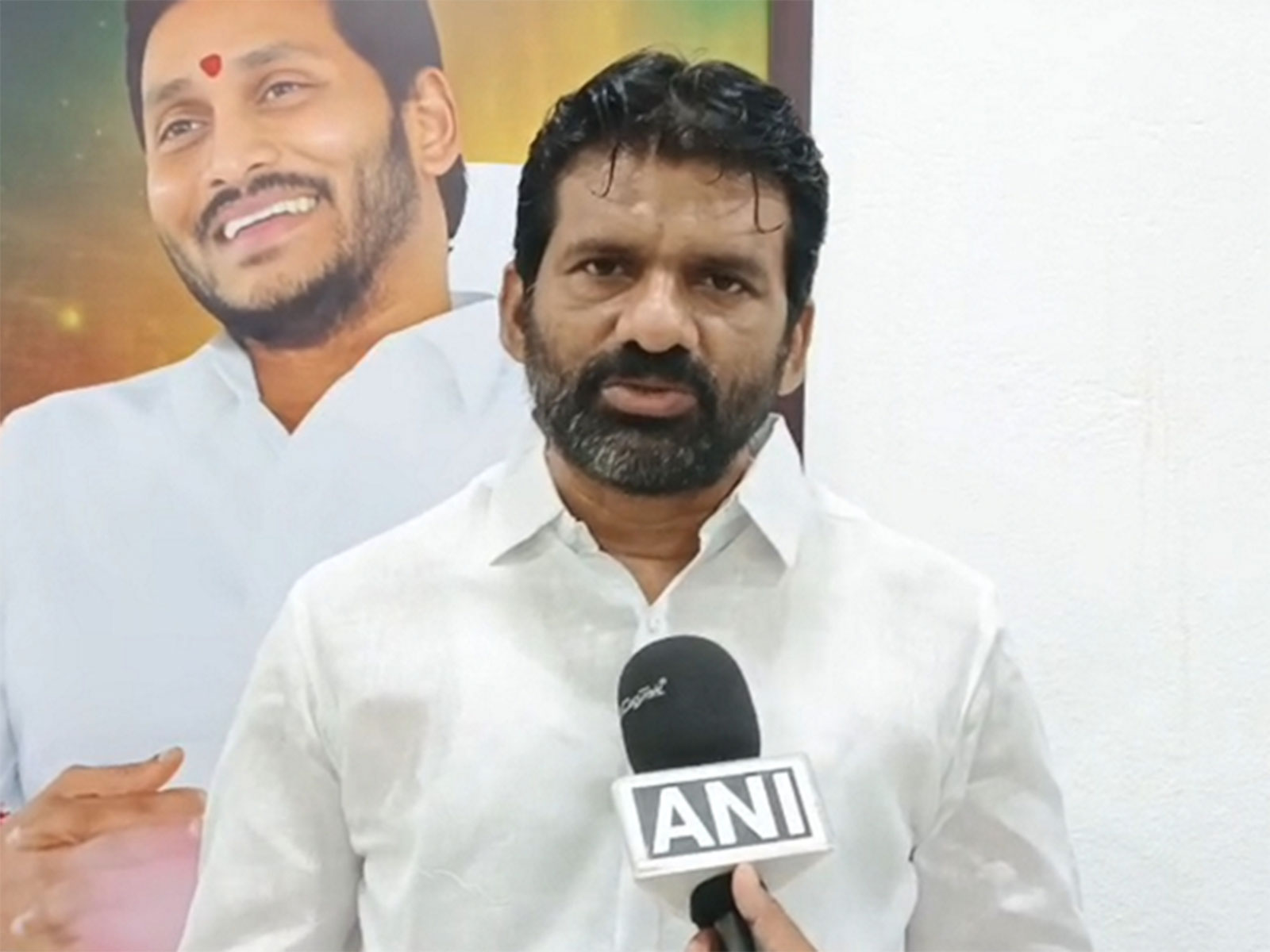 YSRCP MLC Parvathareddy Chandrasekhar Reddy (File photo/ANI) YSRCP MLC Parvathareddy Chandrasekhar Reddy (File photo/ANI)