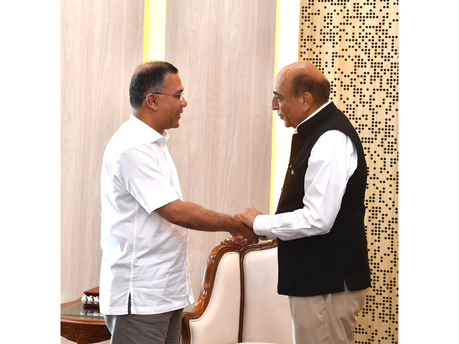 Indian envoy Dinesh Trivedi meets Bangladesh PM Rahman (Photo/BangladeshPMO) Indian envoy Dinesh Trivedi meets Bangladesh PM Rahman (Photo/BangladeshPMO)