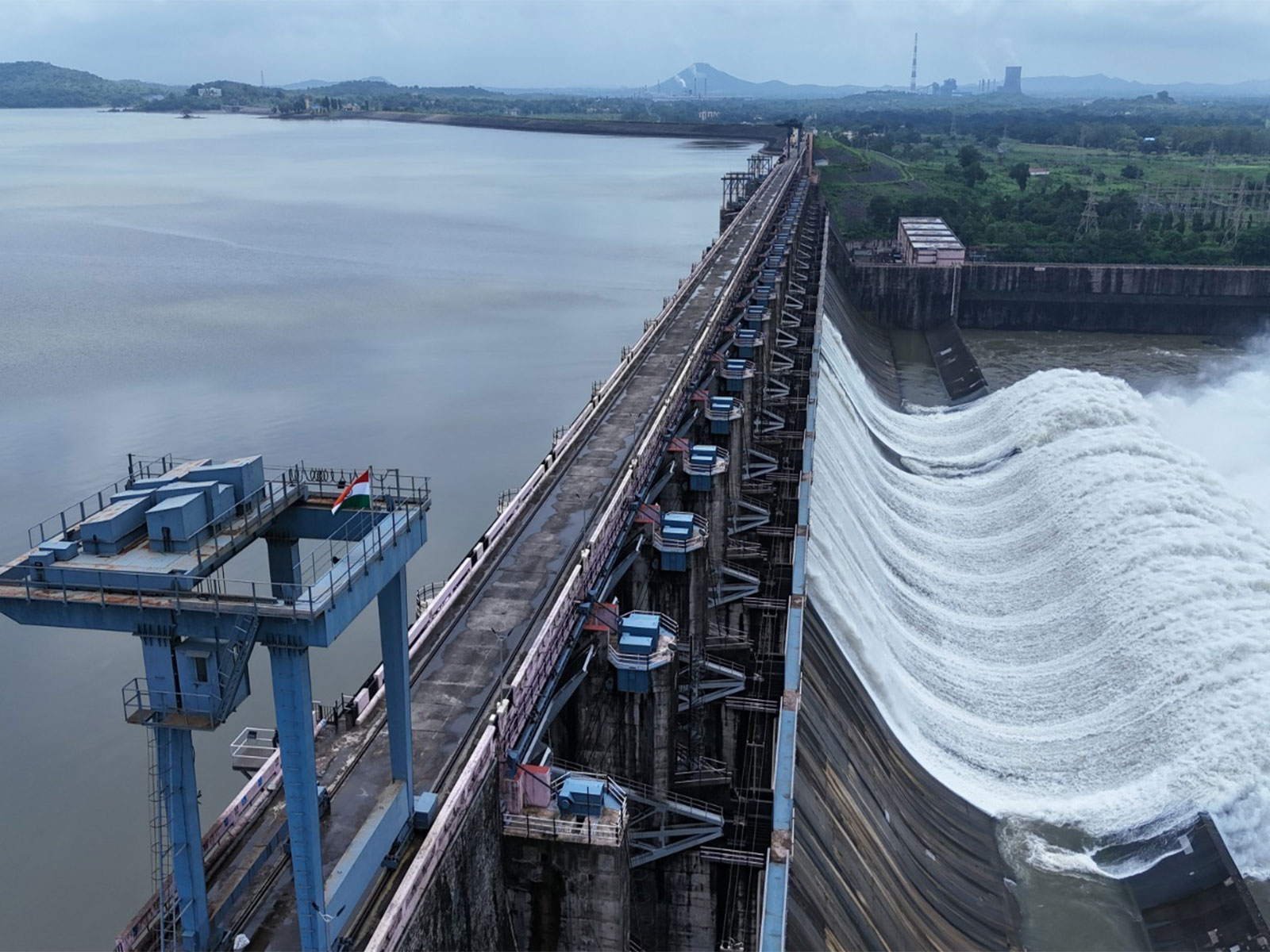 Ukai Dam Project, Gujarat (Photo/ANI) Ukai Dam Project, Gujarat (Photo/ANI)