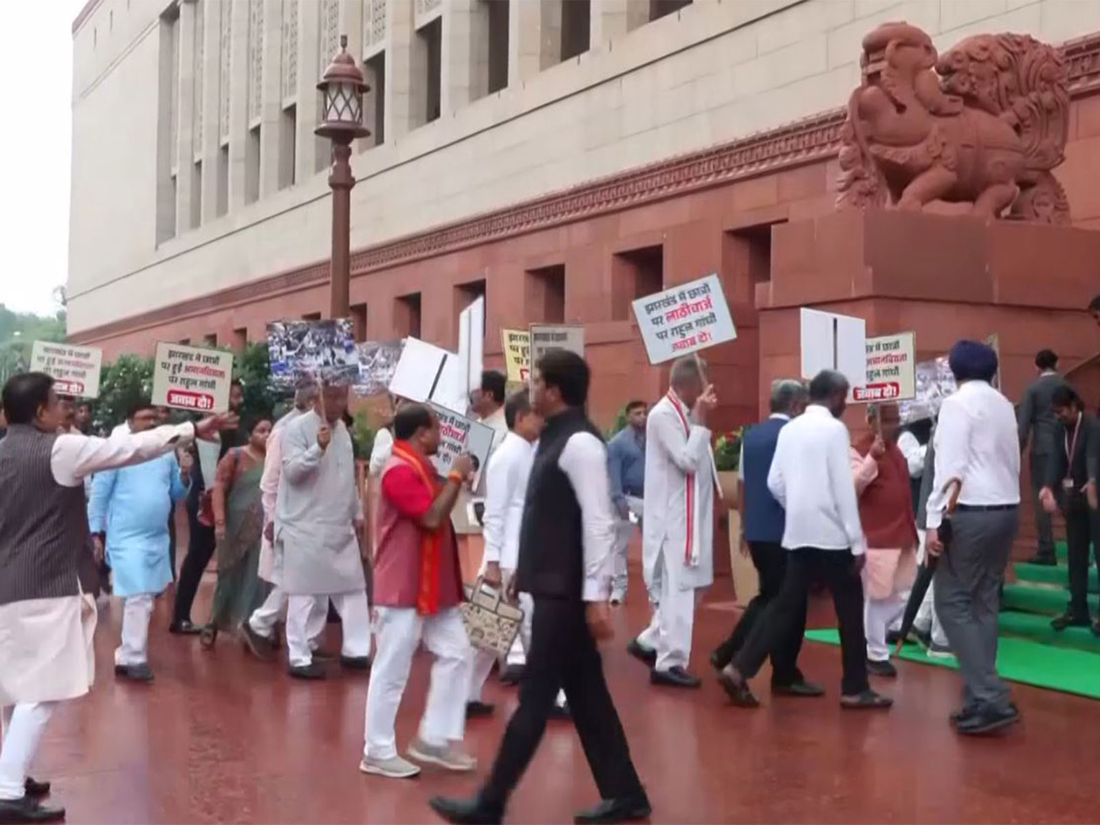 NDA MPs protest in parliament (Photo/ANI) NDA MPs protest in parliament (Photo/ANI)