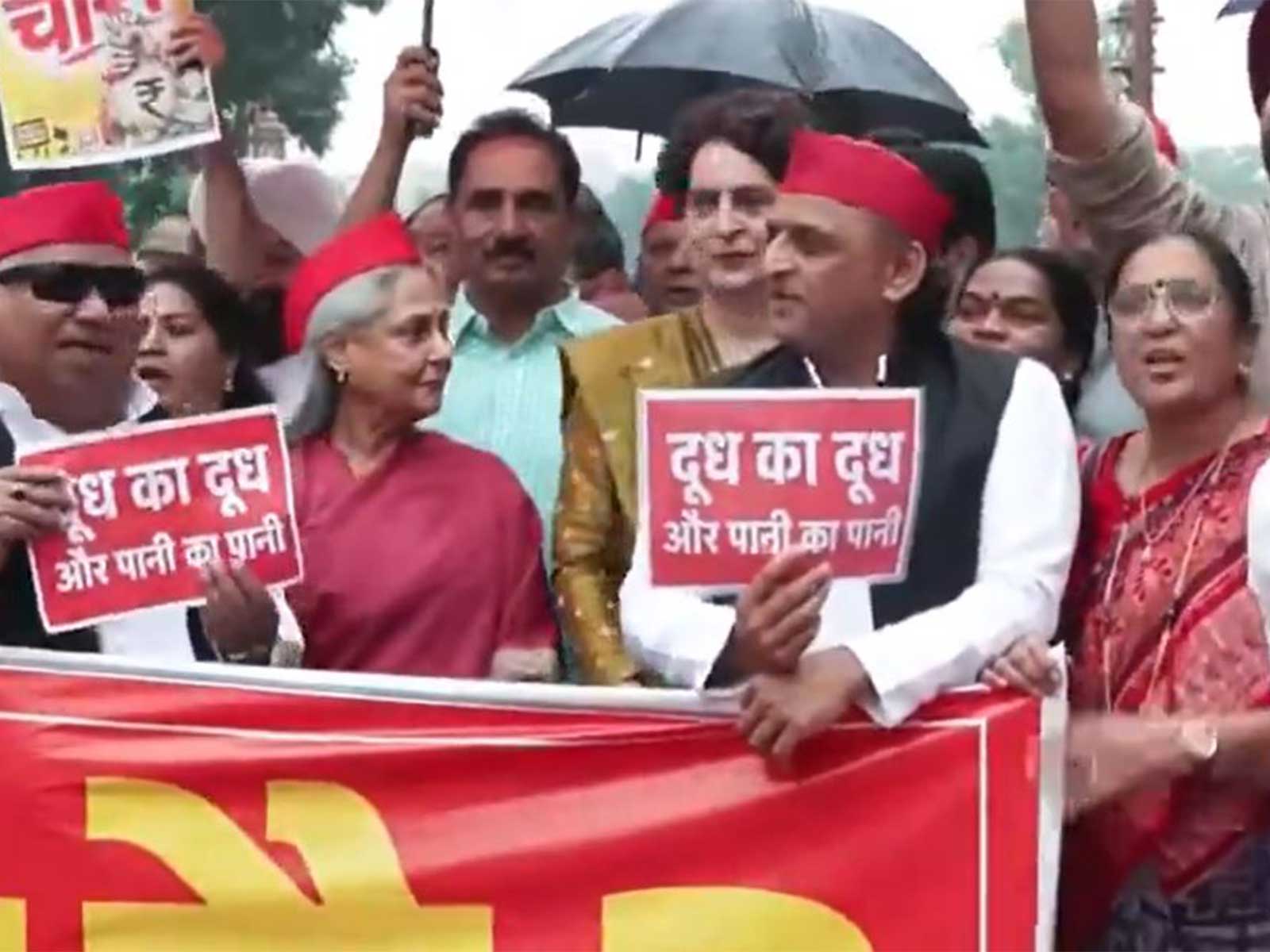 Opposition MPs, including Priyanka Gandhi Vadra, Akhilesh Yadav, stage a protest in Parliament (Photo: ANI)