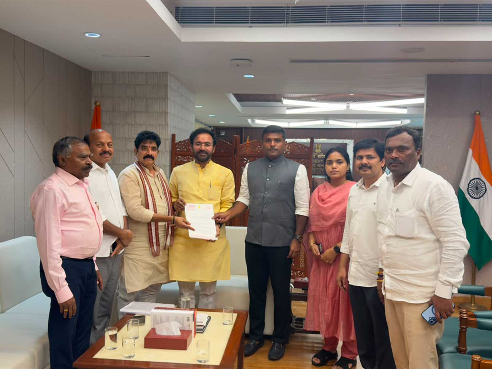 YSRCP delegation met Union Minister G Kishan Reddy (Photo/ANI) YSRCP delegation met Union Minister G Kishan Reddy (Photo/ANI)